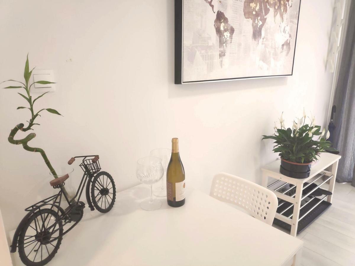 Bed & Bike Zagreb Studio Apartment エクステリア 写真